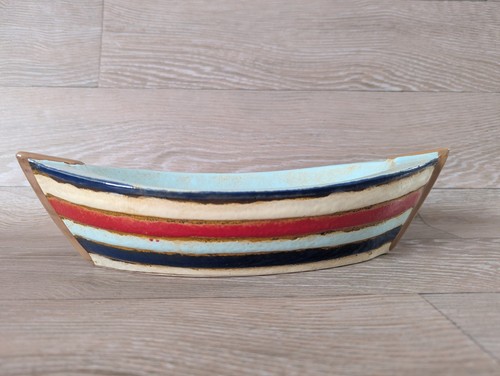 Ceramic boat shaped - boat, serving