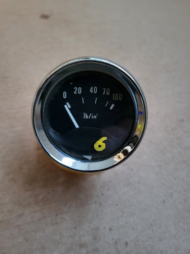 Oil pressure gauge - , volt