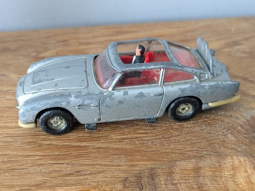 Corgi 270 james bond 007 - no.270,