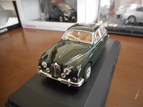 Minichamps jaguar mark - jaguar,