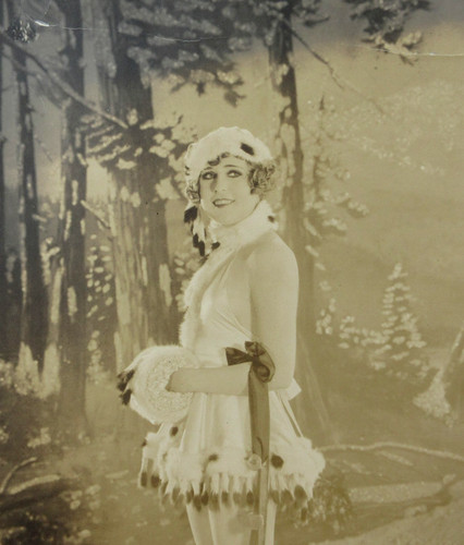 Vintage pretty flapper girl - pretty,