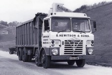 B/W PHOTO: E HEWITSON & SONS FODEN 8 WHEEL BULK TIPPER - PVN 109M