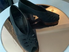 Vintage 1940s Black Selby