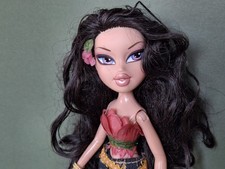 Bratz Flower Girlz Nora Doll