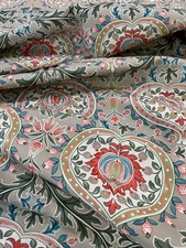 Fabric Remnant - Prestigious