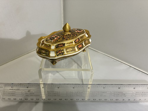 Royal crown derby - royal,