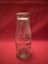 Vintage Worgrett Manor Dairy Half Pint  WAREHAM Milk Bottle. 