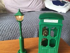 Vintage 1987 Sylvanian Families Telephone Box and Working Street Lamp. VGC.