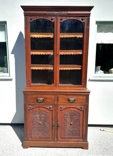 Tall antique mahogany - mahogany, glazed