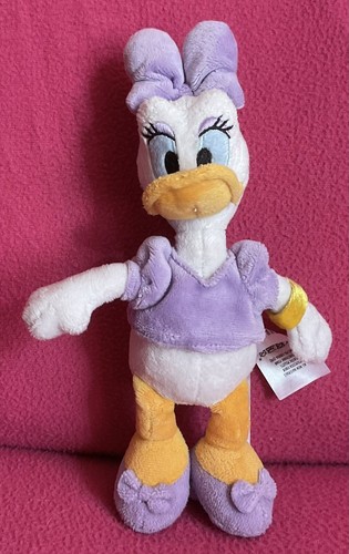 Disney store daisy - disney,