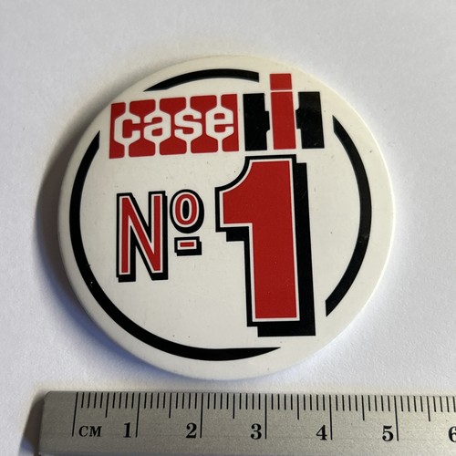 Superb pin badge - superb,
