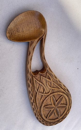 Old oak scottish hand - old,