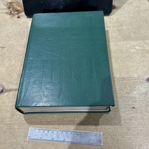 Vintage larousse gastronomique - vintage,