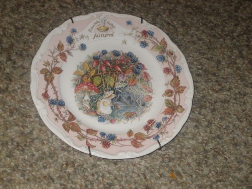 Royal doulton 1983 brambly - 1983,
