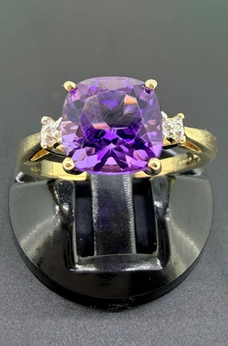 9ct 375 yellow gold - 375,