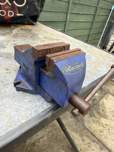 Small record bench - record, no.