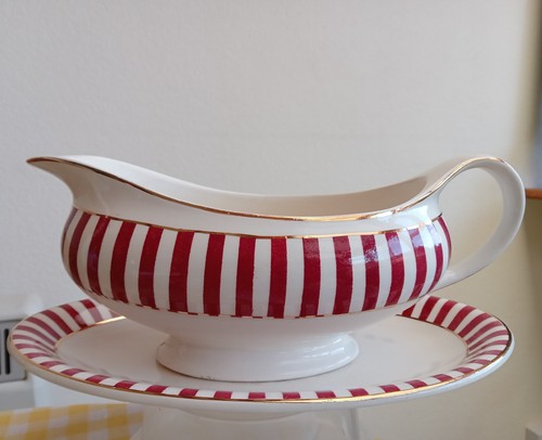 Gorgeous meakin regency - j&g,