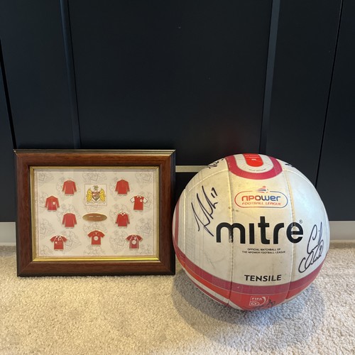 Bristol city mitre signed - city,