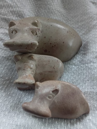 Soapstone hippo mum 2 - 3",