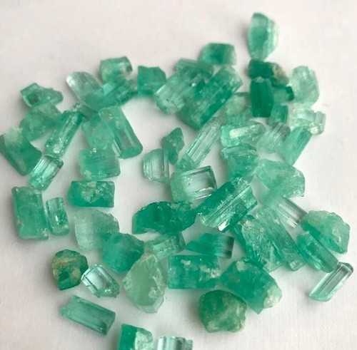 100 pices emerald rough rare - 100,