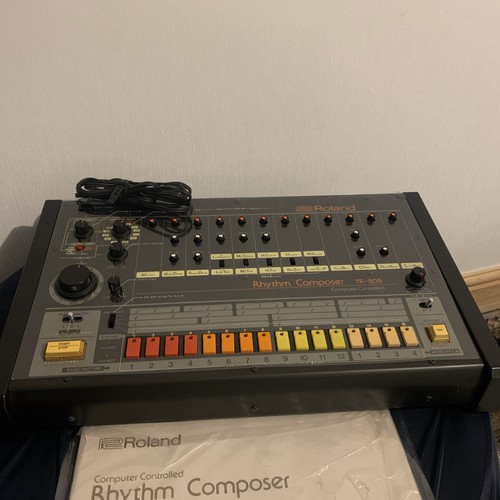 Roland 808 analog rhythm - roland, tr-808