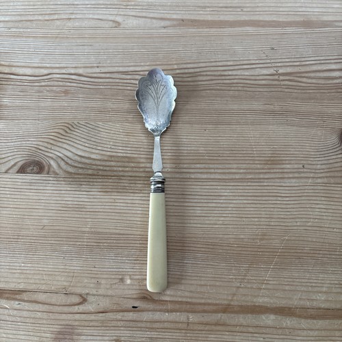 Vintage jam berry spoon - /,