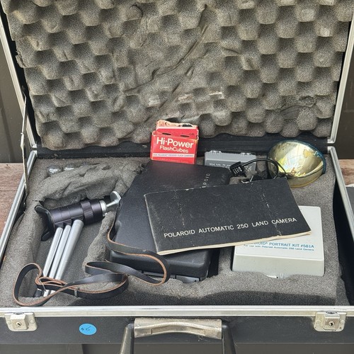Vintage polaroid automatic 250 - vintage,
