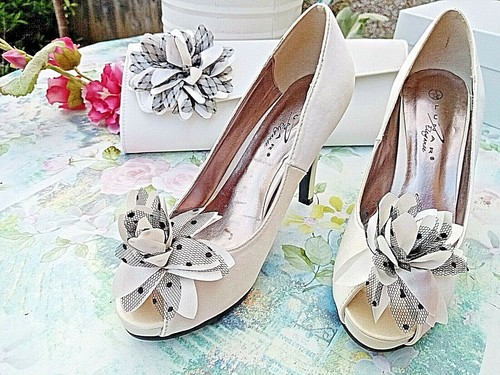 Brand new lunar elegance - brand,