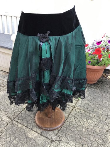 Dark star emerald green - hi, lo