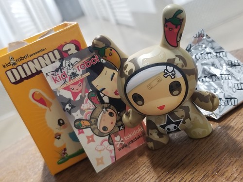 Kidrobot dunny tokidoki - kidrobot, urban