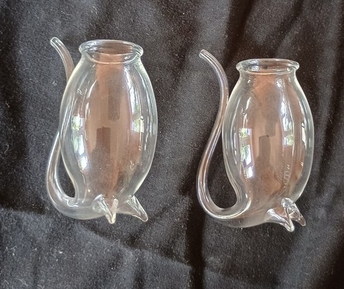 Pair port sipper - of,