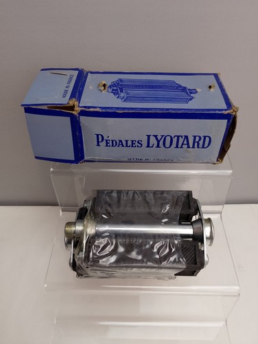 Vintage lyotard bis - 2,