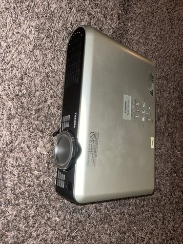 Toshiba tlp t61m - toshiba, lcd