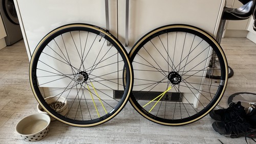 Ribble level fixed gear wheels - level,