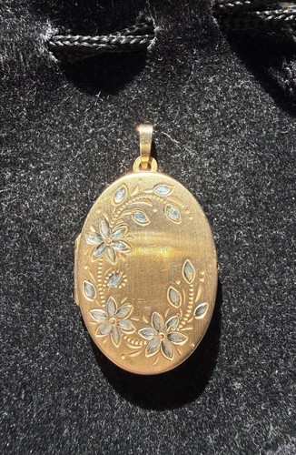 "Beautiful 1973 vintage 9ct