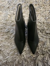 M & S Ladies Geniune Leather Kitten Heels Ankle Black Boots,size 5wide