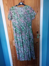 Ladies Summer Dress Size 20L
