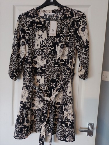 Size floral black and - size,
