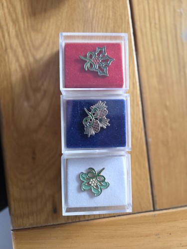 Collectable macmillan enamel - collectable,