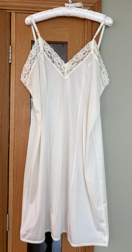 Vintage light cream - vintage,