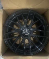 Mercedes C63 19 Inch Alloy wheels