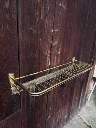 Vintage gold wall - gold, shelf