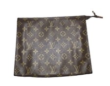 Louis Vuitton Poche Toilette