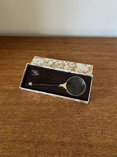 Small arte medica magnifying - small,