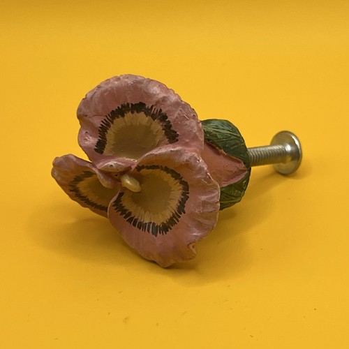 Vintage flower cabinet - vintage, knob