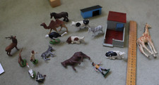 Britains vintage farm / zoo  toys animalsand 2 buildings