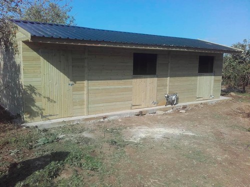 Double horse stable and - double,