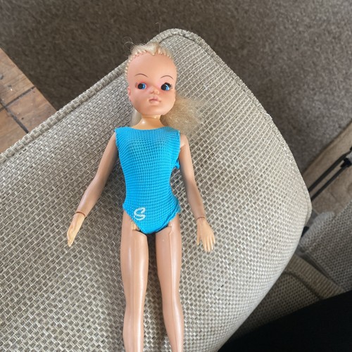 Sindy 2nd gen active - gen, ballerina