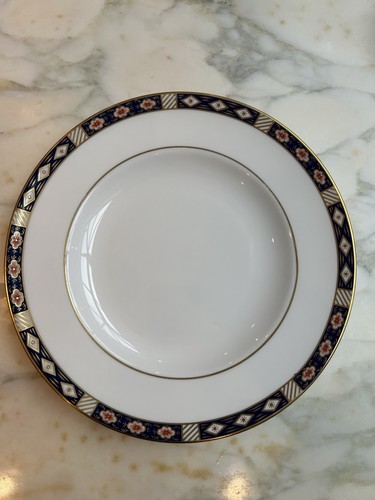 Crown derby inch dinner - 10.5,