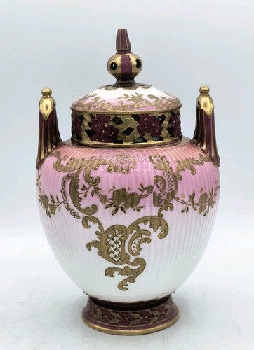 Antique william brownfield - antique, pot